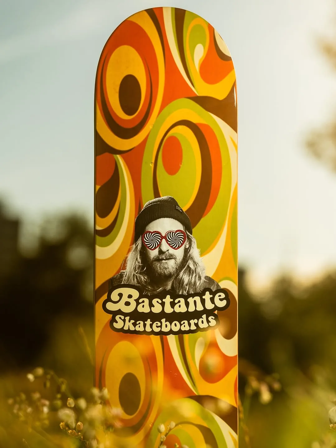 Bastante Skateboards droppasi Groovy-J-dekit — Joensuun oma merkki kasvaa